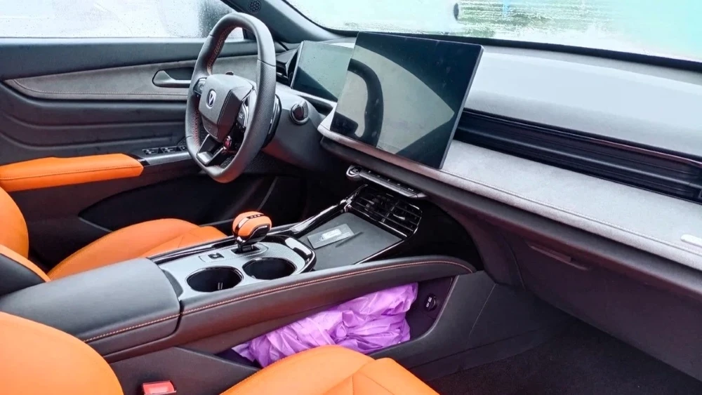  В России появится новый Changan Uni-V. Он получит 2-литровый бензиновый двигатель