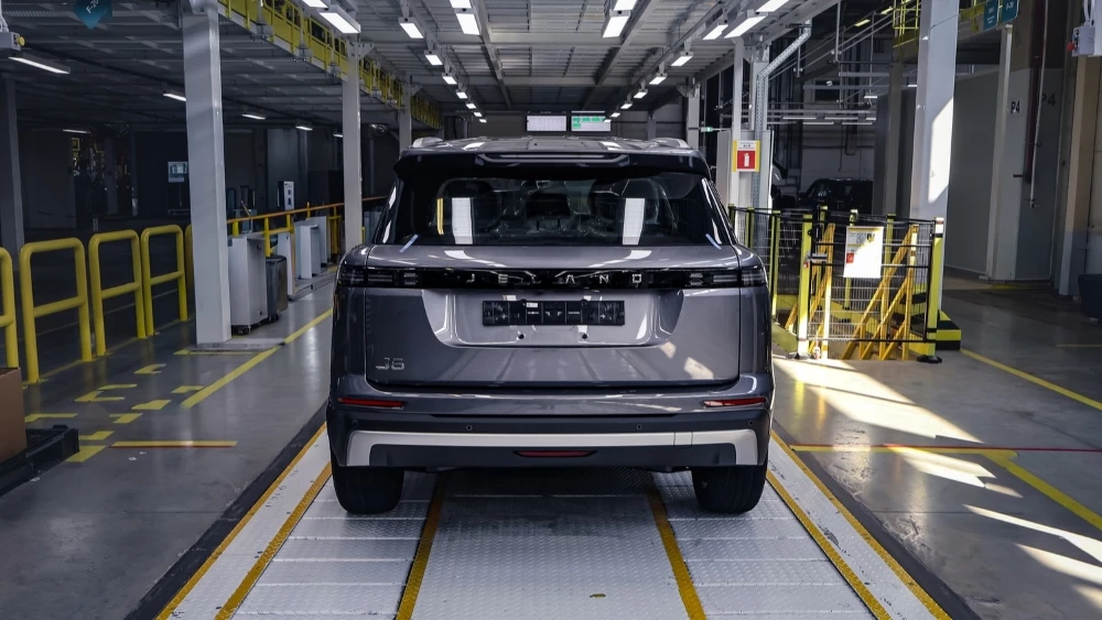  В России собрали первый автомобиль марки Jeland. Ради чего пришлось модернизировать завод GM?