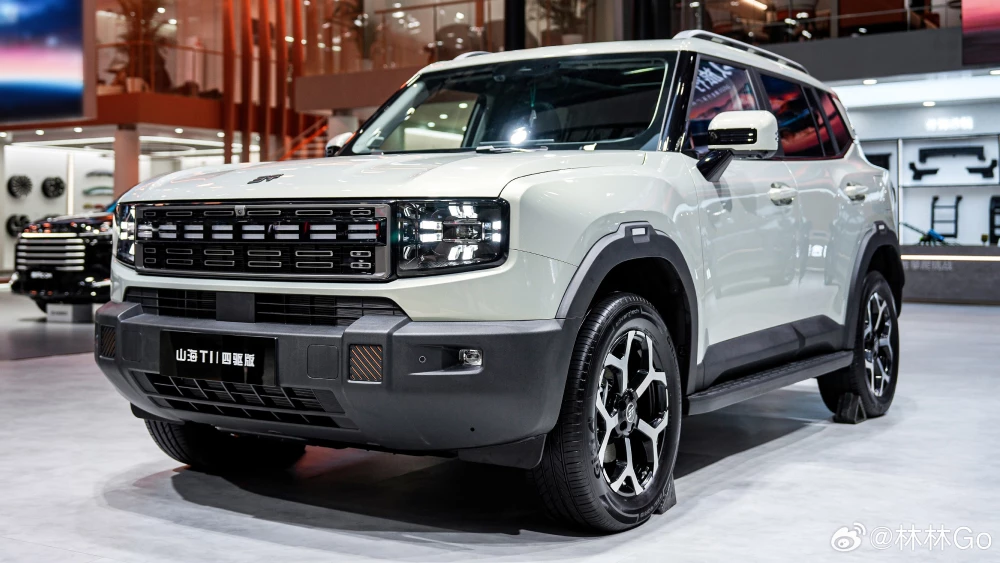  Восемь новинок на двоих. Что показали Jetour&nbsp;и Soueast на Пекинском автосалоне-2026