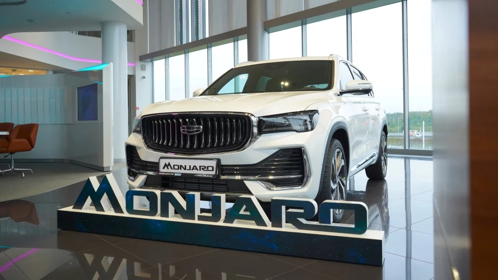 «Всё наладится во второй половине года, но это не точно». Останется ли Geely Okavango в России?