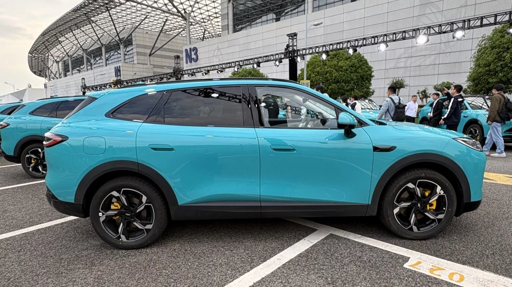 Запас хода в 2000 км. Chery начала продажи кроссовера Fulwin T9L в Китае