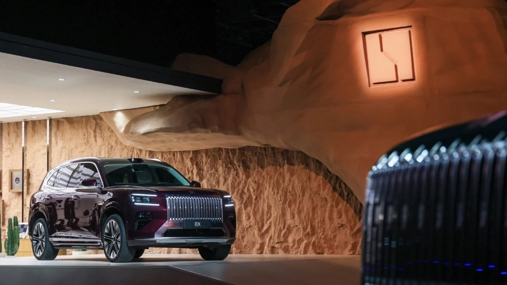  Zeekr 8X вышел на рынок. Еще до старта продаж кроссовер подешевел на полмиллиона рублей