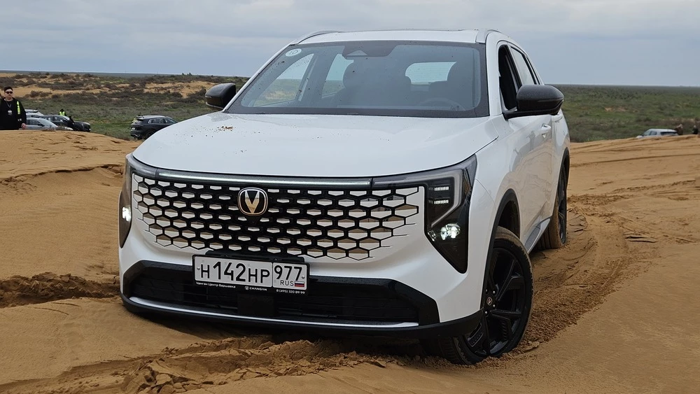  10 новых моделей Changan появятся в России до конца 2026 года. Что это за машины