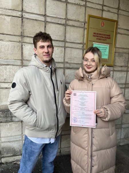 Звезда &laquo;Пусть говорят&raquo; Даша Суднишникова, родившая в 13 лет, стала мамой во второй раз