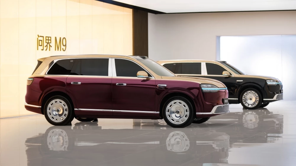  Aito начала продажи обновленного M9. Как изменился кроссовер и сколько стоит