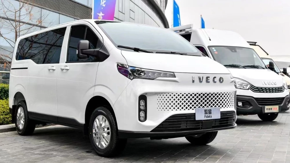  АвтоВАЗ представил минивэны SKM M9. Что за автомобили и какие у них перспективы