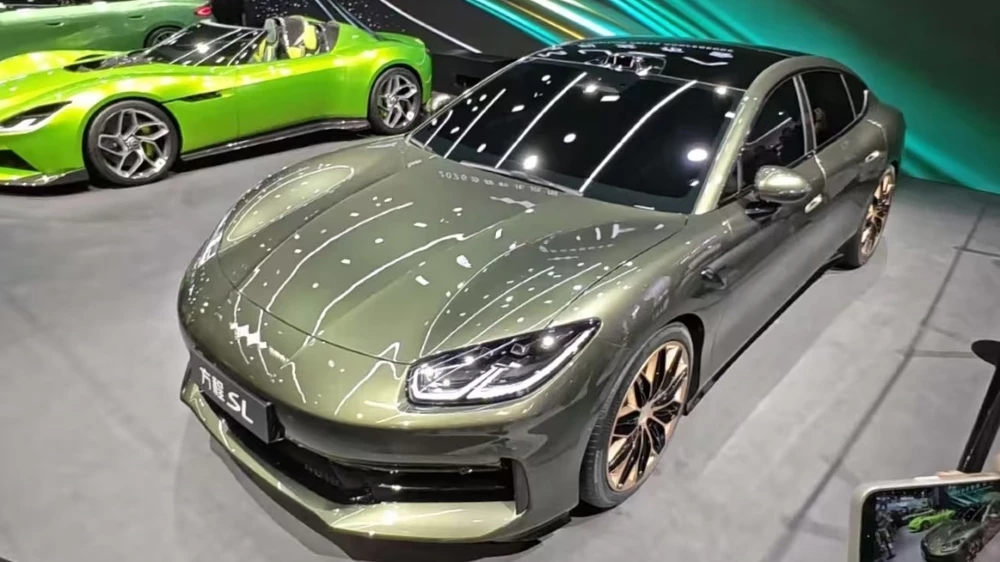  BYD начала продажи электрического кроссовера FCB Ti7. Как оснащается и сколько стоит