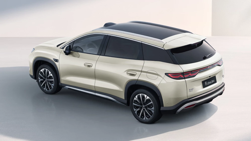  Цены гибридного BYD Song Ultra DM-i назвали в Китае. Кроссовер уже можно купить