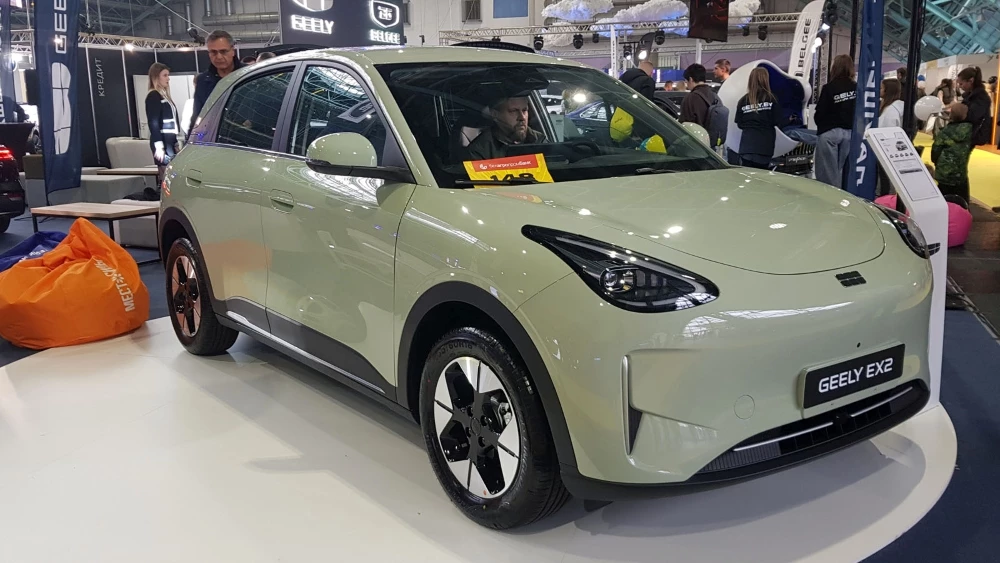  Geely EX2 получит версию Ultra. Как изменится самый популярный автомобиль Китая
