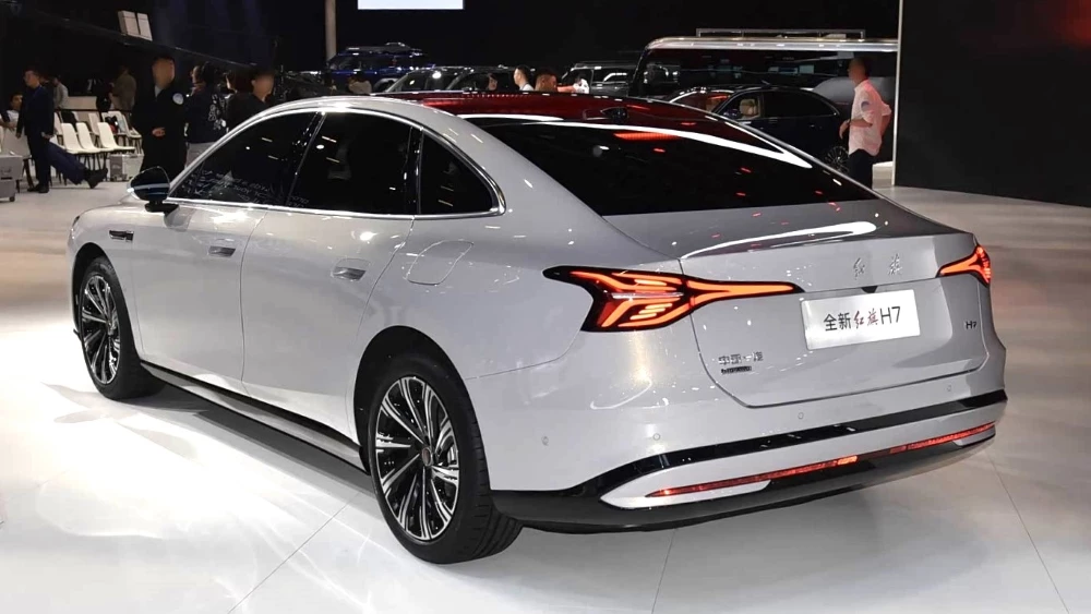  Hongqi H7 вернется на рынок. Каким будет новое поколение седана