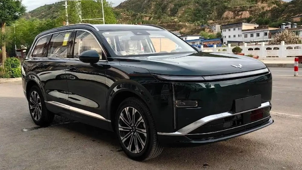  Как бюджетный Li Auto? Новый пантер &laquo;Москвича&raquo; готовит недорогой 6-местный кроссовер