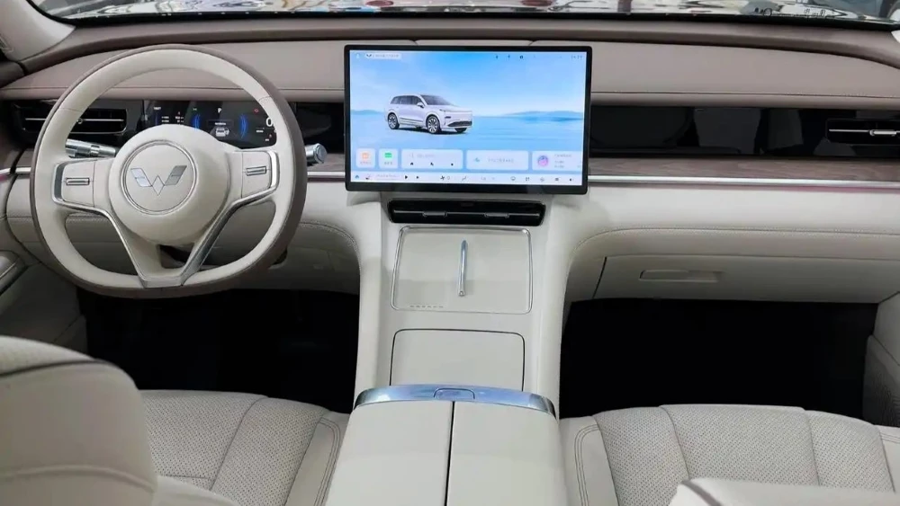  Как бюджетный Li Auto? Новый пантер &laquo;Москвича&raquo; готовит недорогой 6-местный кроссовер