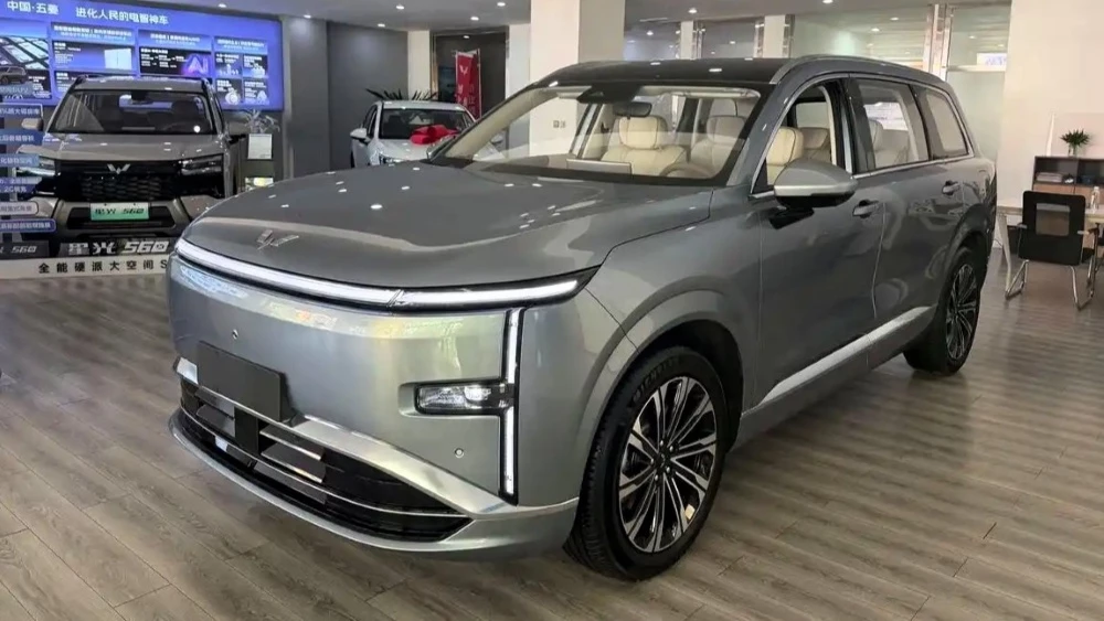  Как бюджетный Li Auto? Новый пантер &laquo;Москвича&raquo; готовит недорогой 6-местный кроссовер
