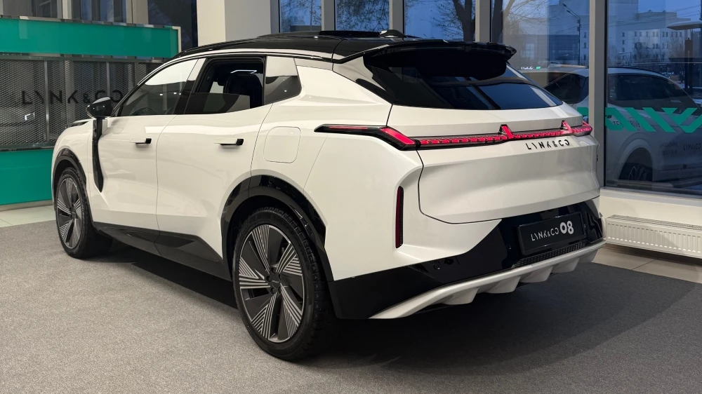  Lynk & Co представил в Казахстане кроссовер 08 EM-P. Как оснащается и сколько стоит