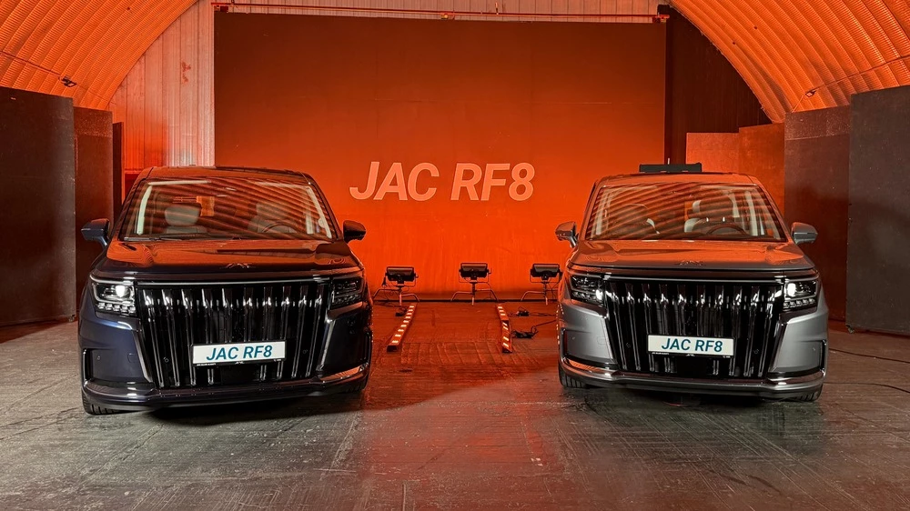  Минивэн JAC RF8 вышел на рынок Казахстана. Как оснащается и сколько стоит