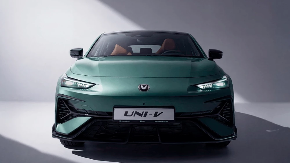  Новый Changan Uni-V вышел на рынок Казахстана. Почему лифтбэк подорожал