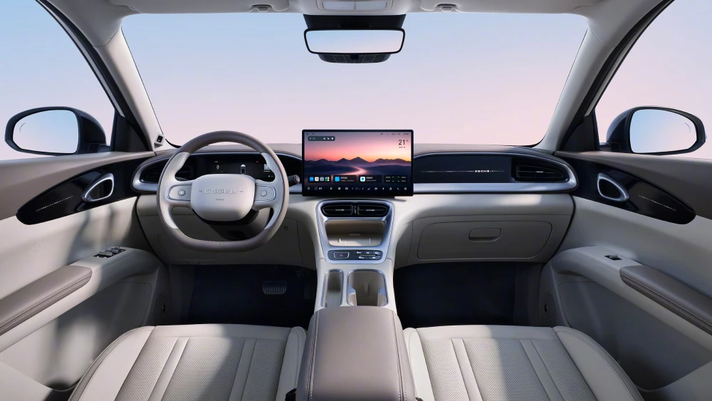  Обновленный Geely EX2 начали продавать в Китае. Бестселлер получил более 100 улучшений