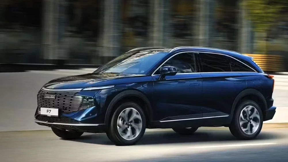  Обновленный Haval F7 готовят к выходу на рынок России. Изучаем цены и изменения