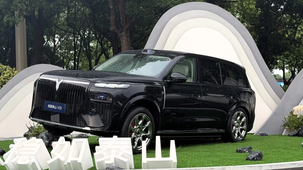  Продажи нового Voyah Taishan X8 начались в Китае. Как оснащается и сколько стоит