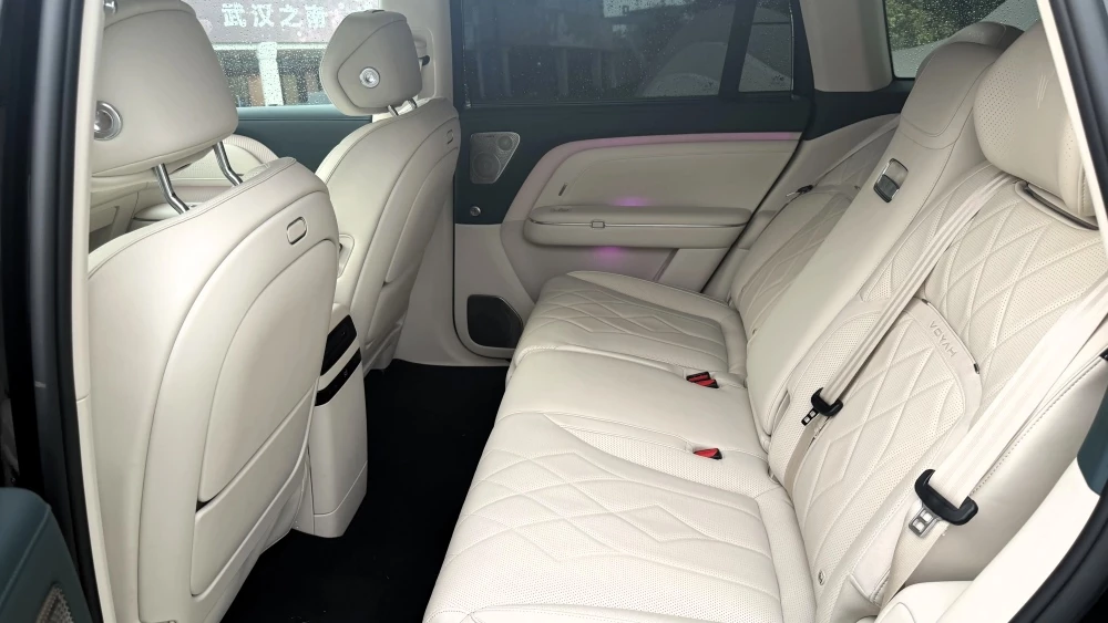  Продажи нового Voyah Taishan X8 начались в Китае. Как оснащается и сколько стоит