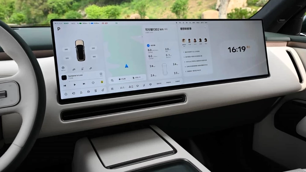  Продажи второго поколения Li Auto L9 начались в Китае. Этот кроссовер появится в России
