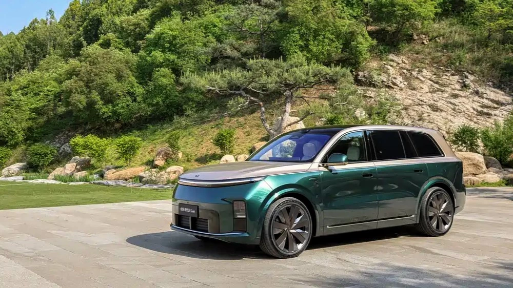  Продажи второго поколения Li Auto L9 начались в Китае. Этот кроссовер появится в России