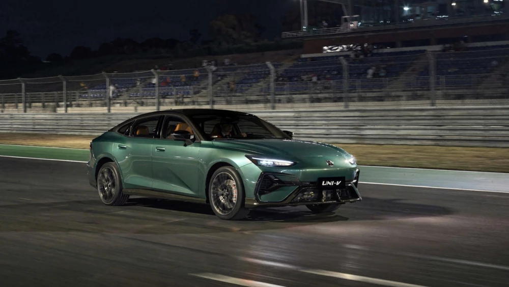 Только Sport. Changan раскрыл оснащение нового Uni-V для России