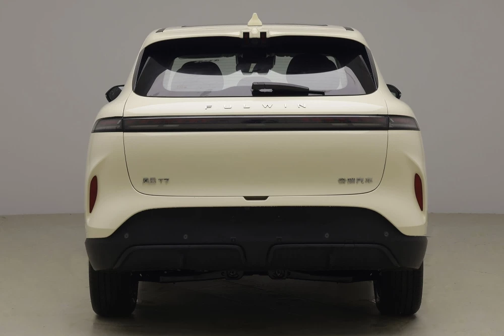  В Китае зарегистрировали еще один кроссовер Chery. Это местная версия Lepas L6 EV