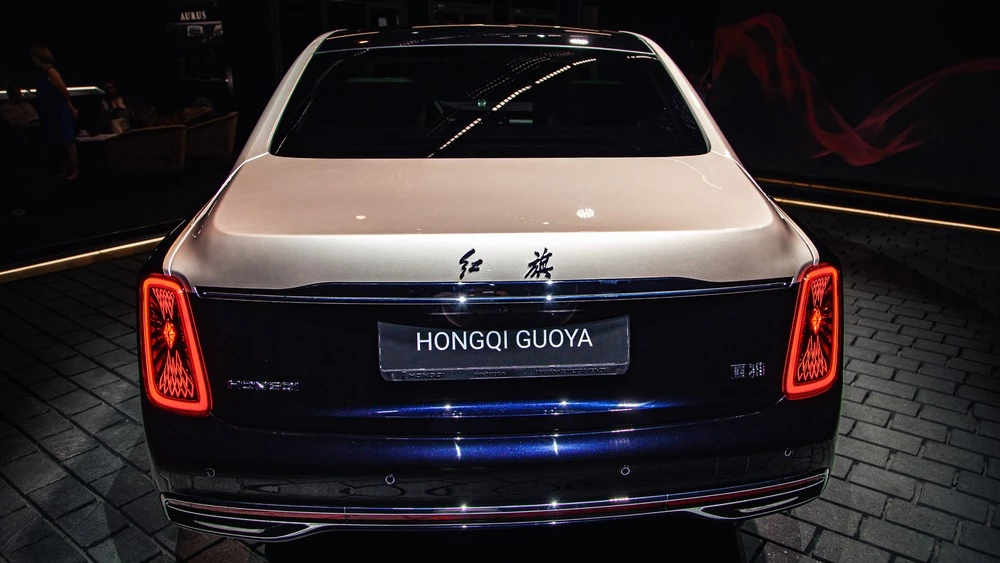  В России представили Hongqi Guoya за 30 млн. Китайский седан выходит на территорию S-класса