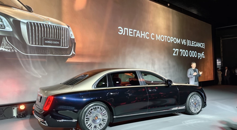  В России представили Hongqi Guoya за 30 млн. Китайский седан выходит на территорию S-класса