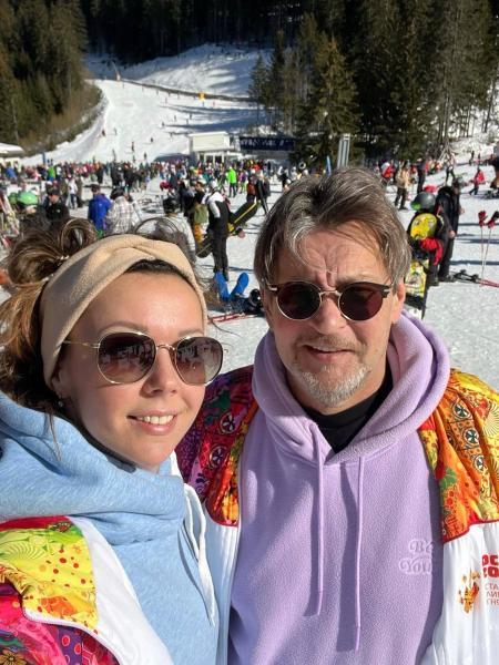Александр Домогаров впервые показал четвертую жену, которая моложе его на 22 года&nbsp;
