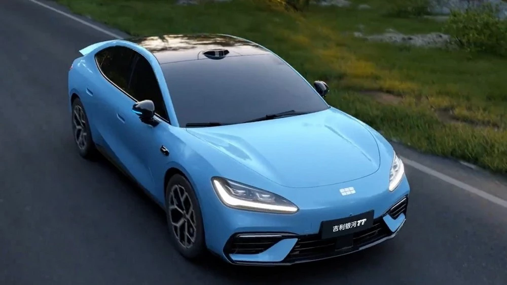  Geely подсмотрела у Audi имя для конкурента Xiaomi SU7. Седан Galaxy TT показали на фото