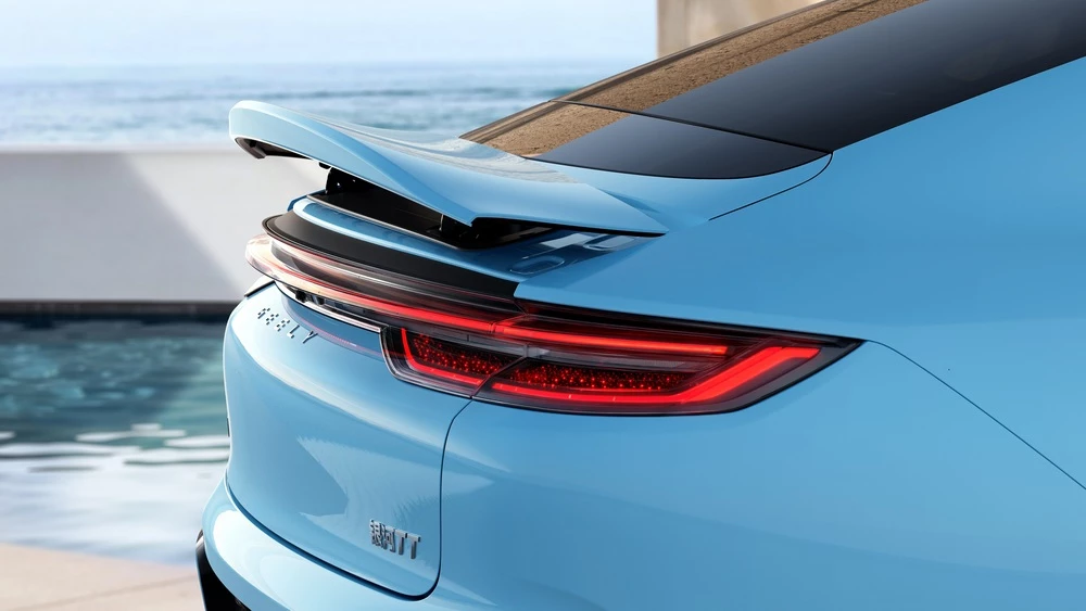  Geely подсмотрела у Audi имя для конкурента Xiaomi SU7. Седан Galaxy TT показали на фото
