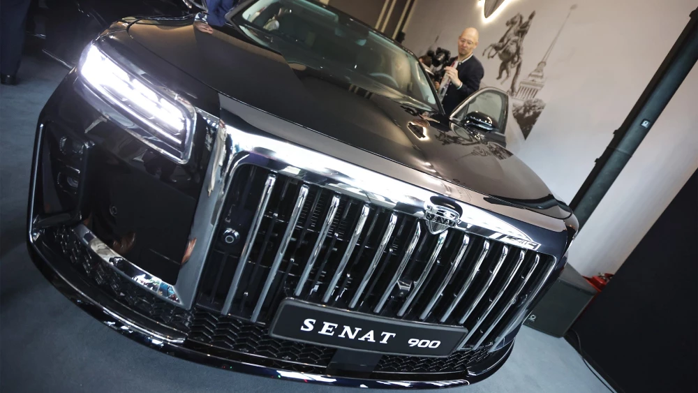  Названы цены Senat 900 на базе Hongqi H9. Российский седан будет намного дороже китайского