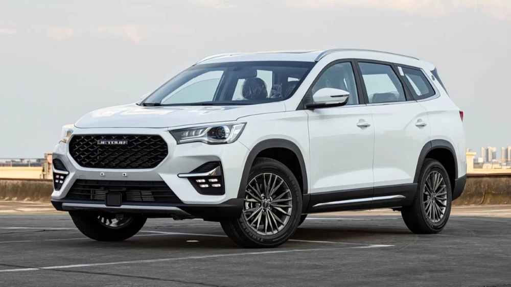  Новые Jetour X90 и Jetour X50. В Китае рассекретили два будущих кроссовера марки