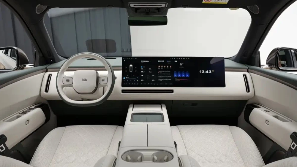  Новый Li Auto L8 вышел на рынок Китая. Этот кроссовер уже сертифицируют в России