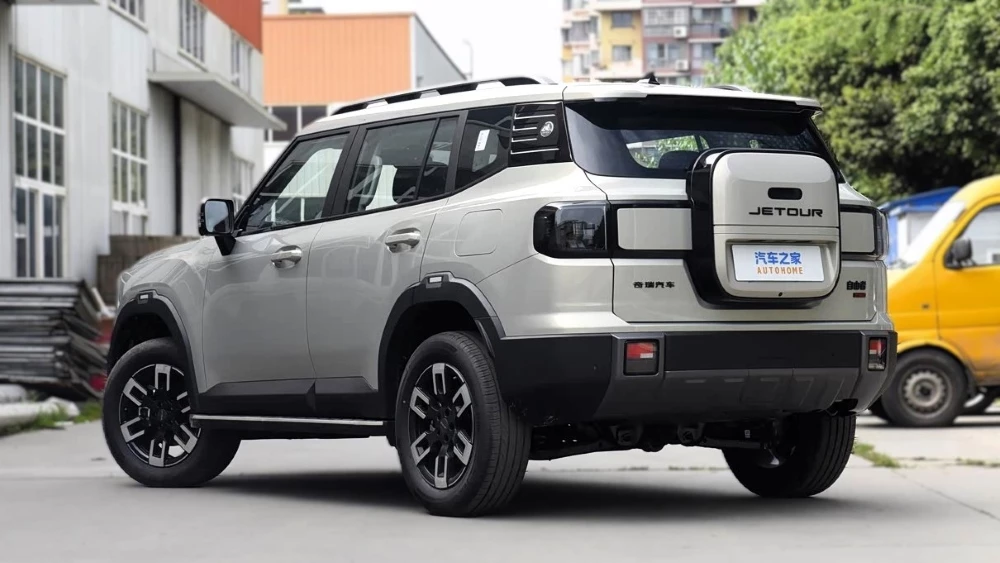  Обновленный Jetour T1 2026 года вышел на рынок Китая. Причем сразу в трех вариантах