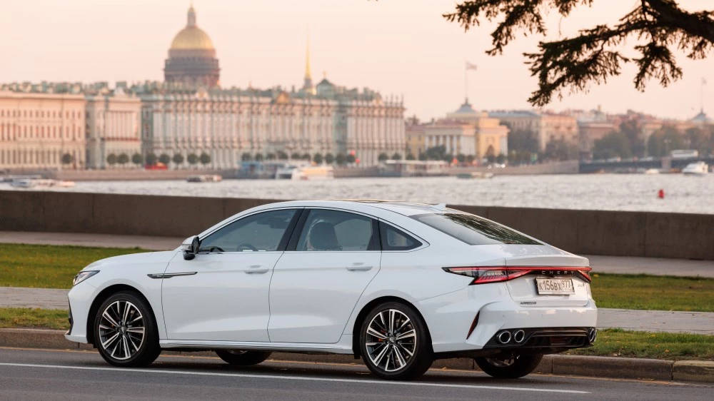  От Geely и Tenet до Hongqi и &laquo;Москвича&raquo;. С кем будут конкурировать в России модели Volga