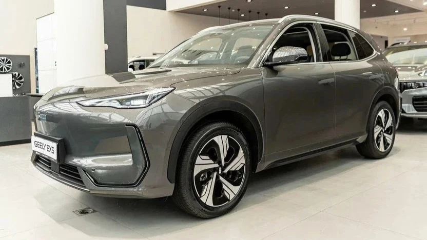  Россияне не спешат &laquo;переходить на Zero&raquo;. Почему гибрид Geely EX5 EM-I популярнее &laquo;электрички&raquo; EX5