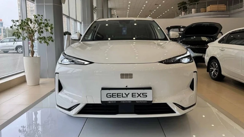  Россияне не спешат &laquo;переходить на Zero&raquo;. Почему гибрид Geely EX5 EM-I популярнее &laquo;электрички&raquo; EX5