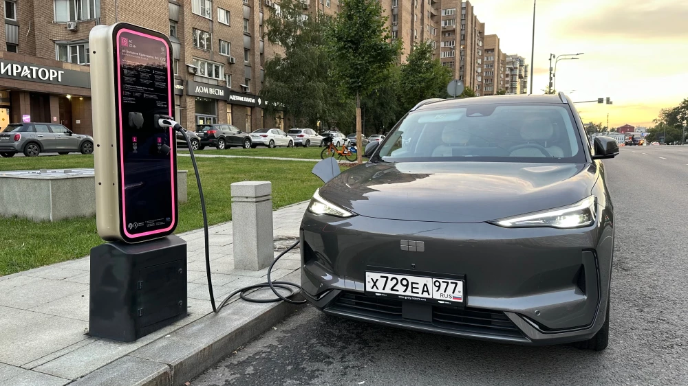  Россияне не спешат &laquo;переходить на Zero&raquo;. Почему гибрид Geely EX5 EM-I популярнее &laquo;электрички&raquo; EX5