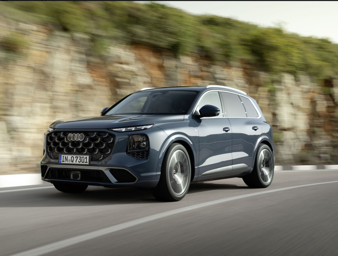 "Немцы начали копировать китайцев?": Audi показала новую Q7, и к ней очень много вопросов
