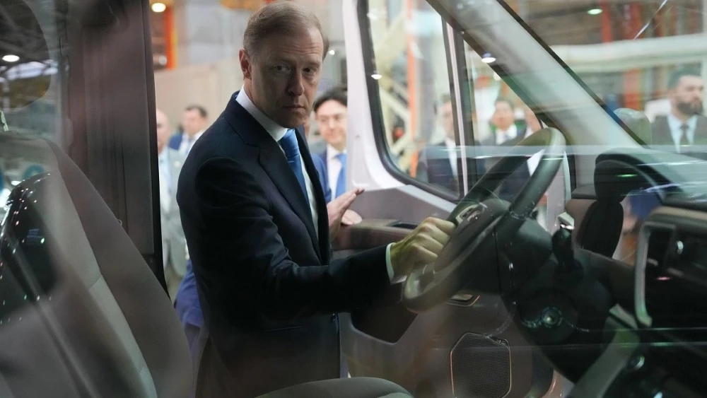  Sollers начал продажи коммерческого автомобиля SF5. Сколько стоит и в чем превосходит &laquo;ГАЗель&raquo;