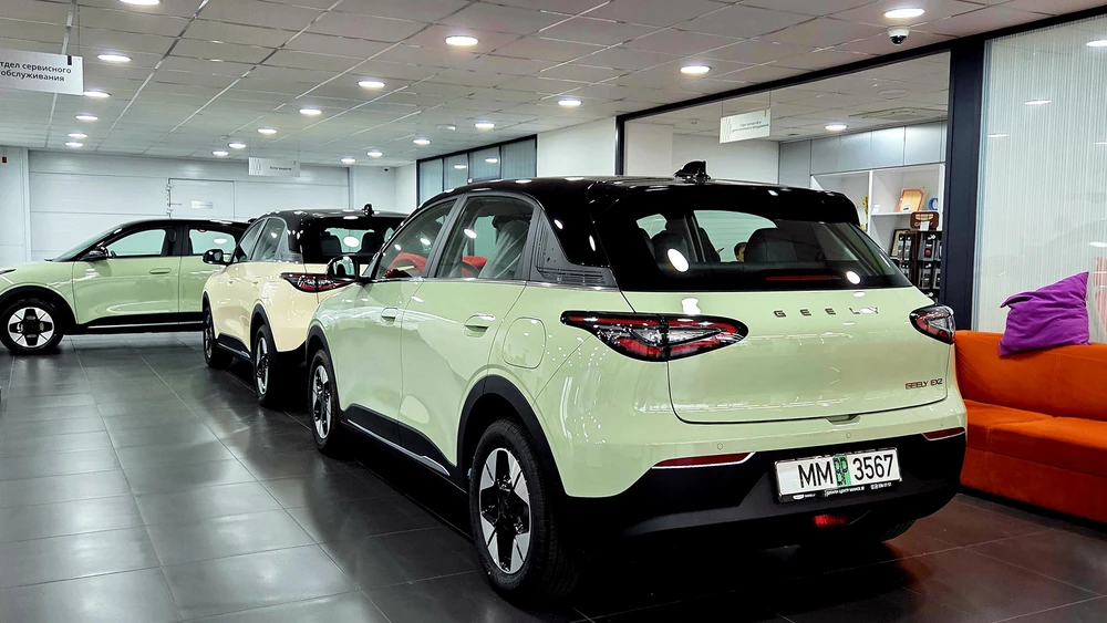  Тест-драйв Geely EX2. За что его покупают в Беларуси и что может вызвать вопросы