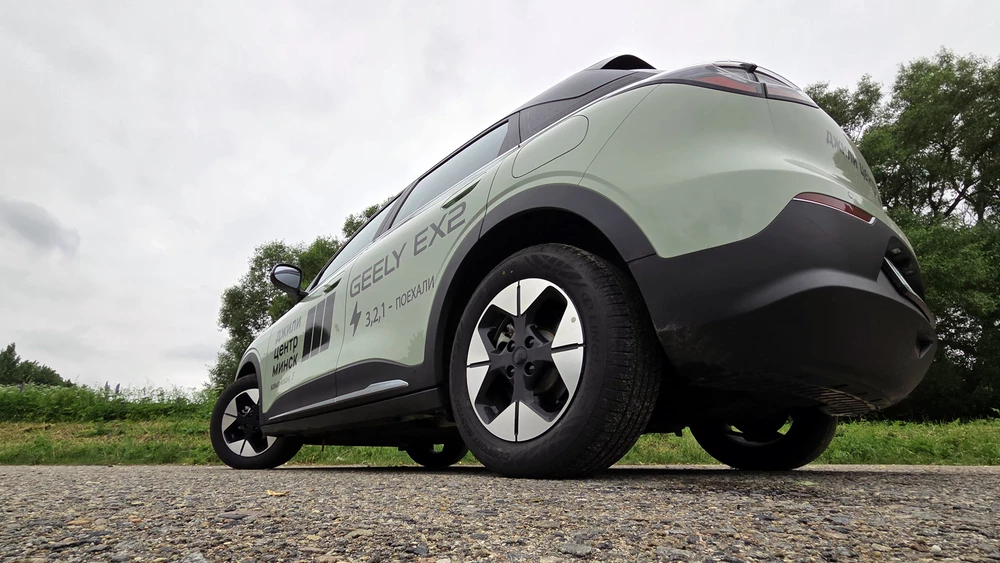  Тест-драйв Geely EX2. За что его покупают в Беларуси и что может вызвать вопросы