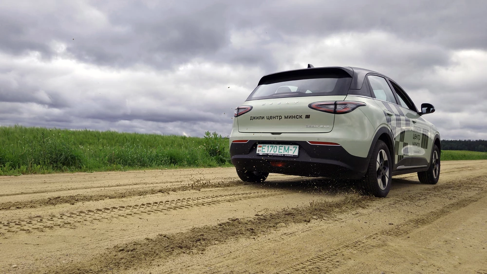  Тест-драйв Geely EX2. За что его покупают в Беларуси и что может вызвать вопросы