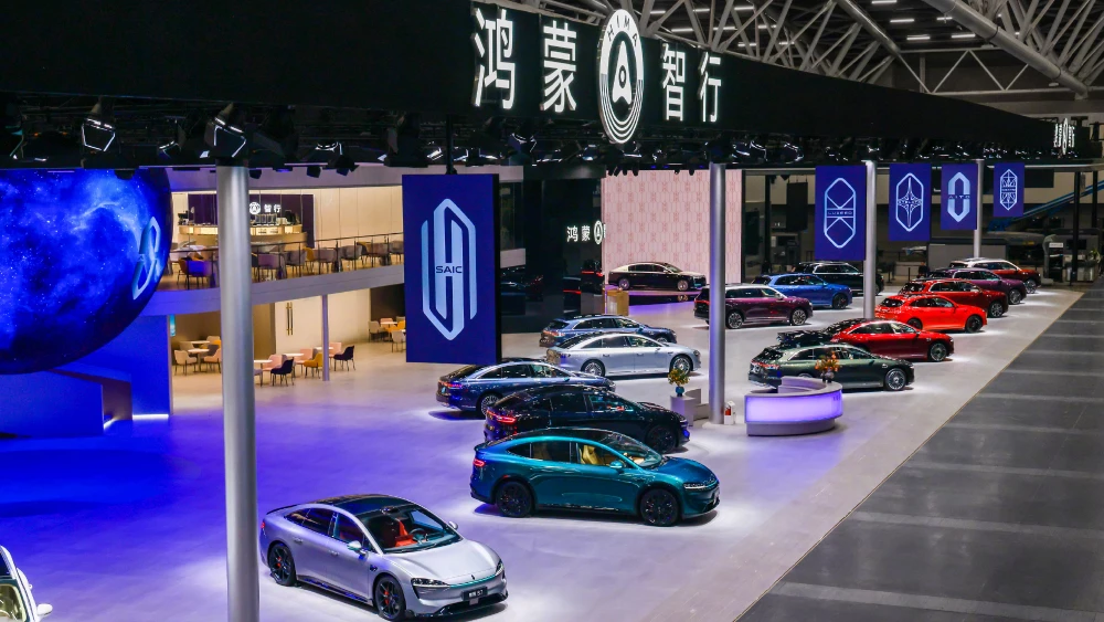  У Chery появится ещё один RX. Сегмент FUV, 594 лошадиных силы и дизайн от Ferrari