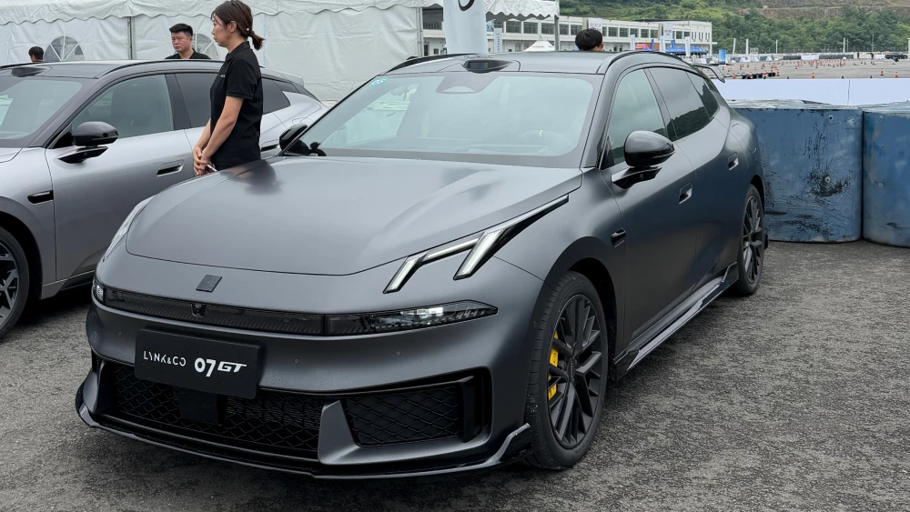  Универсал Lynk & Co 07 GT от российского дизайнера вышел в предзаказ. Сколько стоит новинка