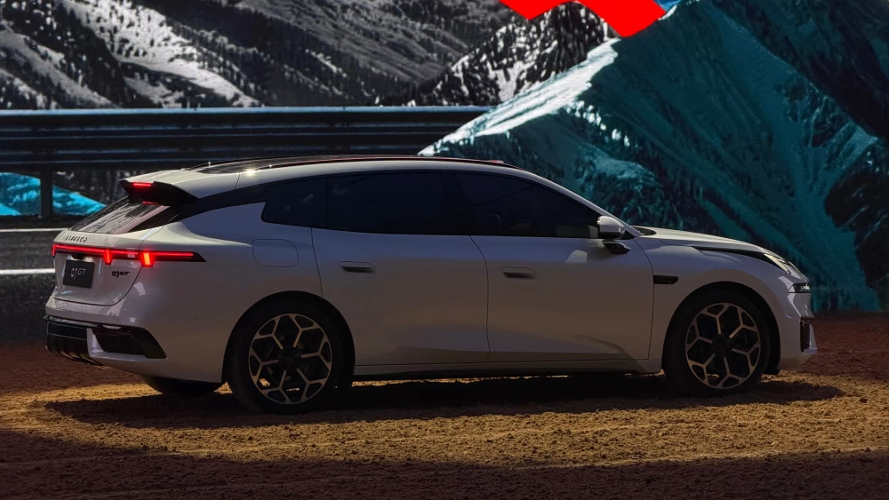  Универсал Lynk & Co 07 GT от российского дизайнера вышел в предзаказ. Сколько стоит новинка