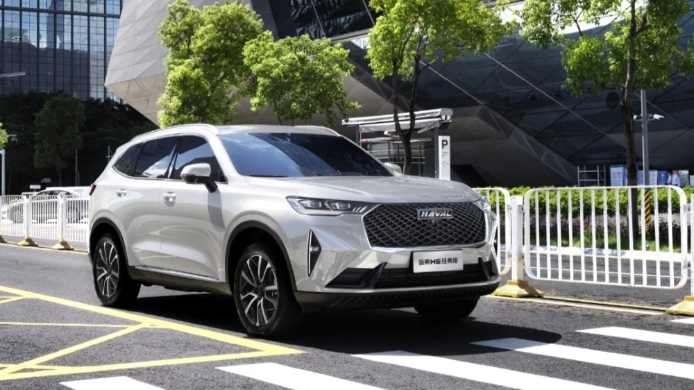  В Китае дебютировал обновленный кроссовер Haval H6. Он дешевле миллиона рублей